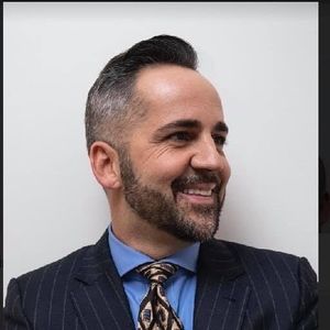 Meet your Posher, Wayne